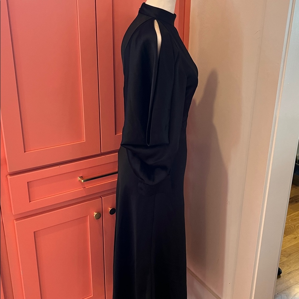 Arias New York Halter Neck Dress - Picture 8 of 15